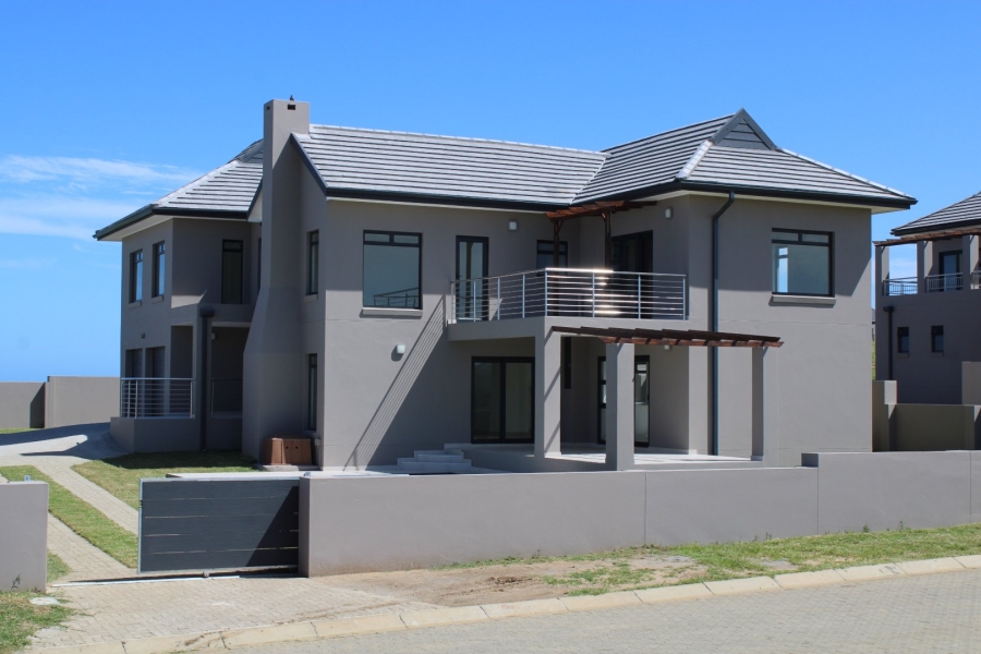4 Bedroom Property for Sale in Kidds Beach Eastern Cape
